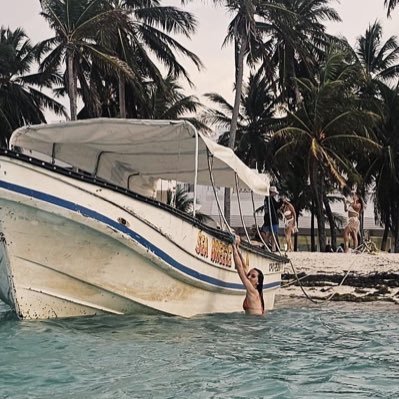 paulamagn's profile picture. me gusta el mar ⋆｡˚⋆ 𓇼𓆉𓆝