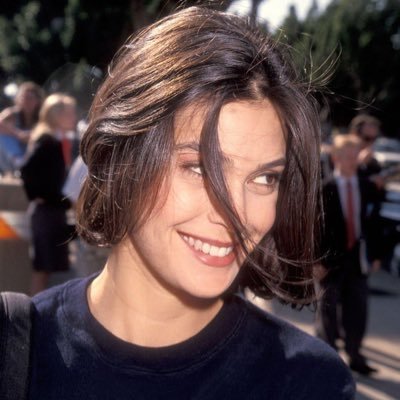 _crml0's profile picture. 