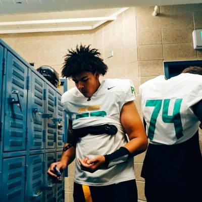 Maxey08's profile picture. CO/2026 OL PCHS 📲 Maxeymiles99@gmail.com/612-462-6161 6’7 280 Lbs 3.6 GPA