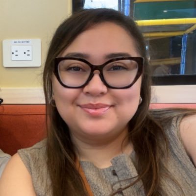 Itsmonaalove's profile picture. My weapon is a melody