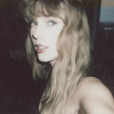 taylrsfilm's profile picture. soy una bola de espejos.