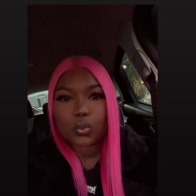 iam_kinicole's profile picture. ♑️💚