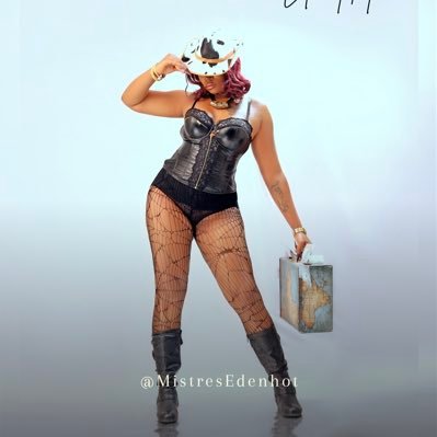 MistressEdenhot's profile picture. HUMILATRIX🫦SADIST😈#FINDOM💰FEMDOM⛓️(🇳🇬🌍) 👻 IN her 20s,7 sept🎂Tribute 👉🏼 $15💸 N15K 🫶🏼🫶🏼men🍑 subcribe👉🏼https://t.co/WfURQcRiHH ✨