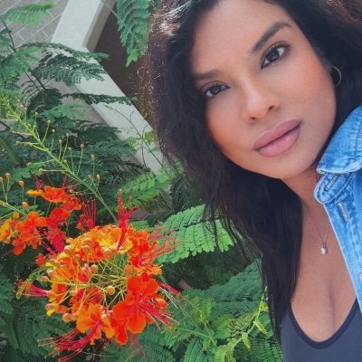 LaineJane214's profile picture. Prayers go up, Blessings come down...