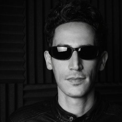 Nael_Tee's profile picture. Mathematician. Former investment banker. 

Currently Building Roya, and NeuraMedica