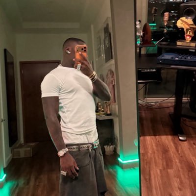 @De_greatguy