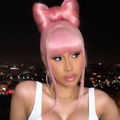 Bardibrazilian's profile picture. AM I THE DRAMA?
Te amo Cardi 🥰