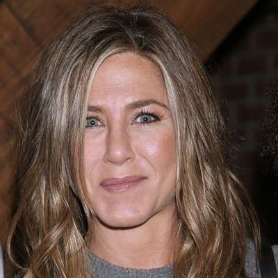 Jenni_er7677's profile picture. 