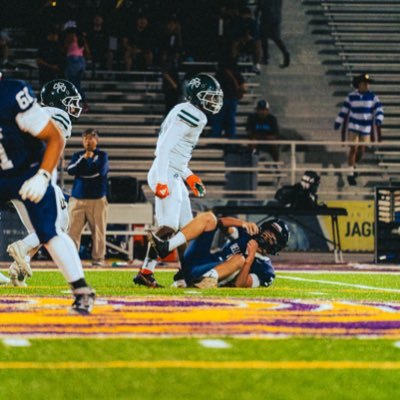 mickeyw_8's profile picture. 3⭐️ 2026 || 6’5 221 DE/TE,OLB At Sacred Heart Cathedral Prep || 26Mwilliams@shcp.edu || All- League DE/OLB ⭐️