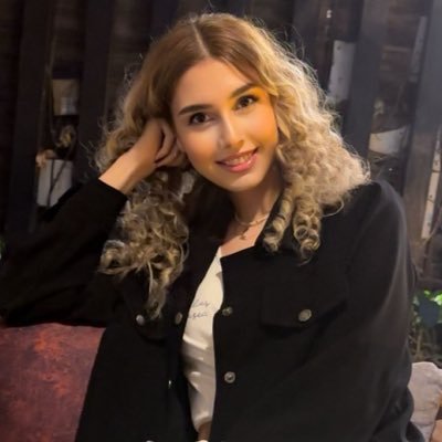 gr4tiis's profile picture. ENG literature stu. LifeGuard. Swimmer.