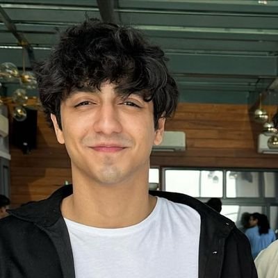 @Vaishna60381743