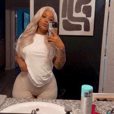 yummyfr466's profile picture. 24yrs/content and ft calls available 🥂/only responding to menu😘/telegram 👉https://t.co/AKsgaKueRn