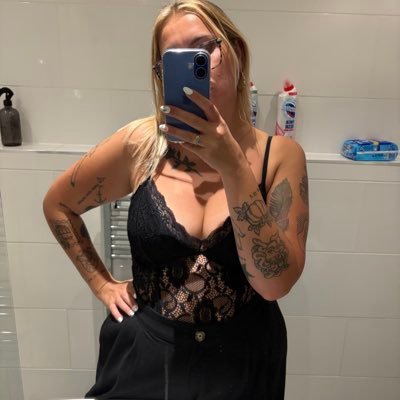 joseymegan's profile picture. I write sometimes