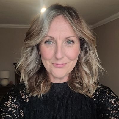 DebbieOES2's profile picture. Owned by 2 OES. Pro indy 🏴󠁧󠁢󠁳󠁣󠁴󠁿 Research Assistant & PhD student. Partial to a hill ⛰️ and water  🌊 seeker of expansion & peace. Just finding my path ❤