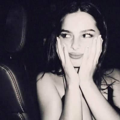 AlZwz90474's profile picture. سيليا | أؤمن أن التفاصيل الصغيرة تصنع الفرق 🌷
مساحة هادئة لأفكار أنيقة وكلمات صادقة 💭