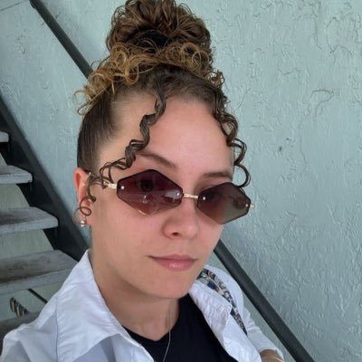 she_is_HM's profile picture. Adventure seeker/teacher exploring life one tweet at a time. 💫 | Lover of laughter, kindness.❤️| Your daily dose of positivity ✨