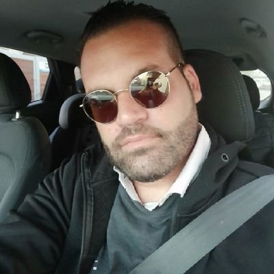 tommen41's profile picture. הפועל בנשמה אדום לתמיד . באר שבע בכדורגל ותל אביב כדורסל.
מתעב את משפחת נתניהו .