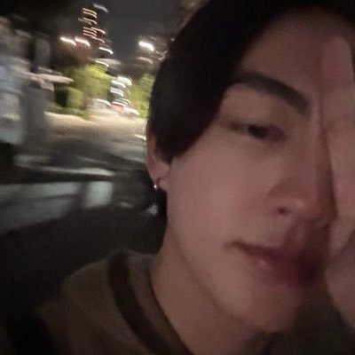 bloomingflw11's profile picture. แอคนี้เป็นบ้า