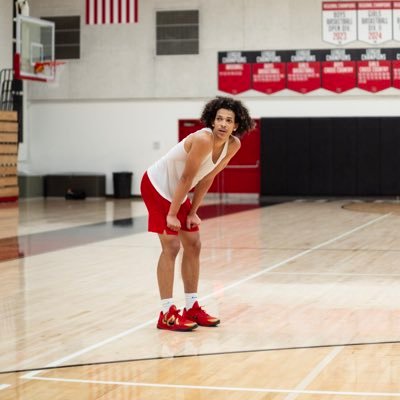 PierceThompson_'s profile picture. c/o 2027 Guard, 6’4, Harvard Westlake Basketball Instagram: @ shiftyp_00