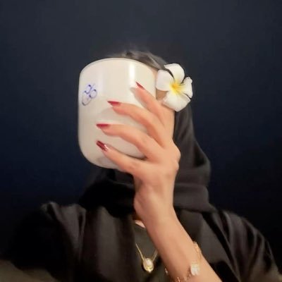 xrbi0_'s profile picture. judge me when you are perfect ..