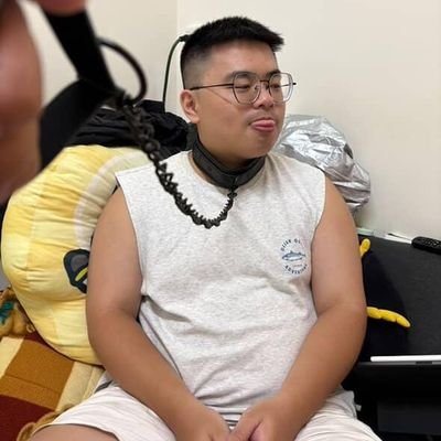 Fish_bone_Me's profile picture. 哩喜謀跨跪拍郎膩|要不要給我看大ㄐㄐ😻❓ | 喜歡可愛ㄉ臉 漂亮ㄉㄐㄐ 有趣ㄉ人 愛說話ㄉ人 願意看著我ㄉ人 | 期待哪一天能開男友派對😍 | 廢文集會所 | 我想出去玩 | I 人但社交炸彈客 | 想做自由自在的人