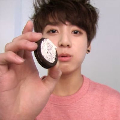 mniminimoni's profile picture. ❕아포방포 ⭑ lesbian ⭑ free palestine 🌷🌿🌼☘️🌸🌱