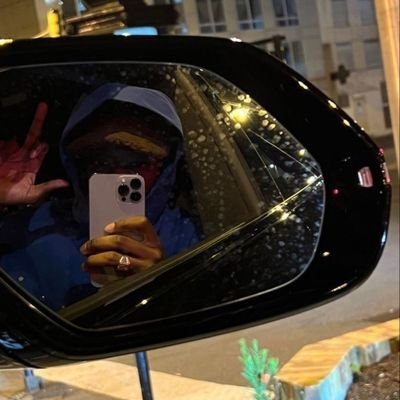 Vikkkkies's profile picture. 