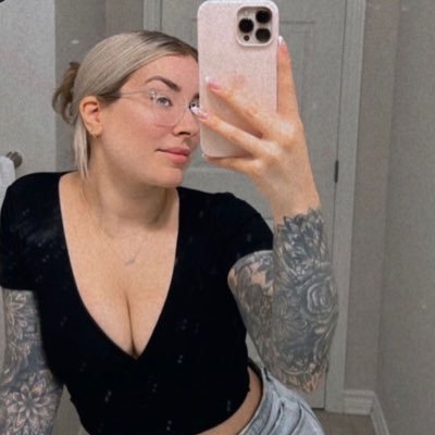 CelinaJ57059's profile picture. private backup account