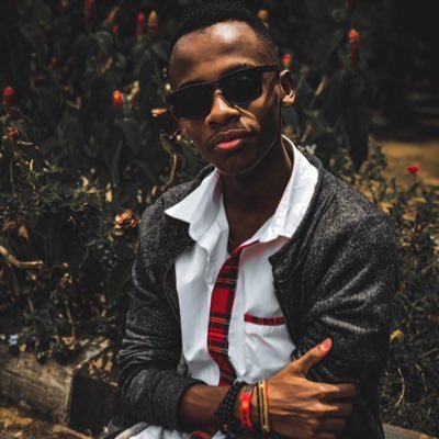 HMMuhenda's profile picture. Be kind. VIPERS SC, MAN UTD, REAL MADRID, CR7❤️.  Old account @MHMuhenda.