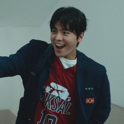 bakueats's profile picture. I'm happy asf rn 😋😭❤️ Nothing's gonna bring my smile down 🙄😎💯Shittttt .. my life be lit 😂‼️
