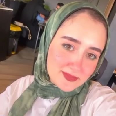 مظهرها لطيف جدًا ، لا يوحي بأي 
عواصف تُقام في داخلها.

💌🧚‍♀️💗🌨🥡🍥comfy zone