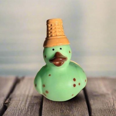 alwaysfalter's profile picture. trim asian