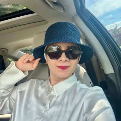 maedehfar's profile picture. An interstellar creature