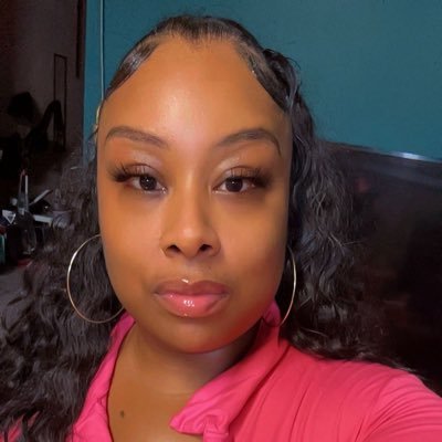 ninarossalini's profile picture. 40+ BigFine. ♊️