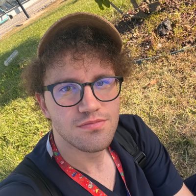 seroraca's profile picture. int dr | twitter hedefim tüm mavi hesaplardan engel yemek