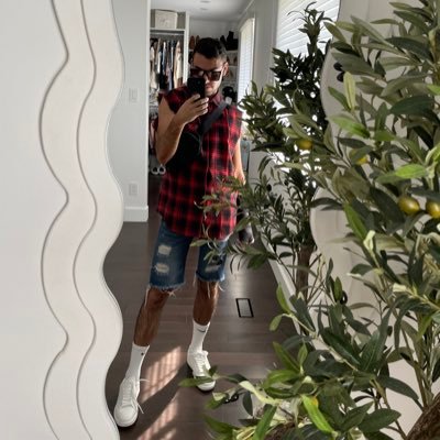 lorcanatheo's profile picture. ✨ disney lorcana player ✨ lover all of all things disney + nintendo ✨ content creator from the hoenn region ✨ 3x set champion ✨