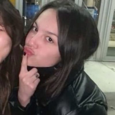 dieckdman's profile picture. vícios e obsessões por valentina herszage, theresa fonseca, sophie charlotte | provavelmente assistindo novelas (ela/dela) 💡