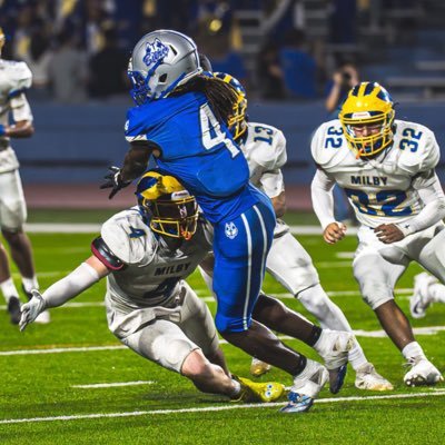 CFlemings4's profile picture. @WestburyFB || DB/WR || c/o 27’ || 6’0 || 175 || 4.5⏱️|| chrisflemings4@yahoo.com || 832•866•5665