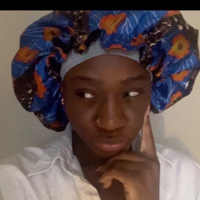 HeyItsMia____'s profile picture. ⚤ 💖💜💙 🧘🏿‍♀️🎨 Bukola. violently Lecherous, manipulative and thriving. 26!