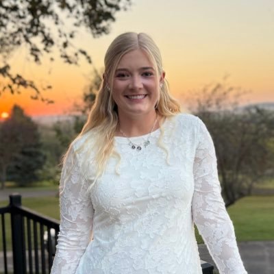 grace_kutz_'s profile picture. Iowa State Alum | Teacher 🍎📚