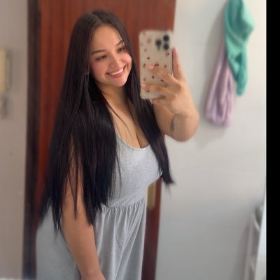 _vaneeee17's profile picture. 🇨🇴🇪🇦