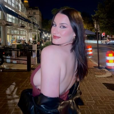 maddyperry22's profile picture. beatles enthusiast ✰ @ohiostate & @uarizona alum she/her