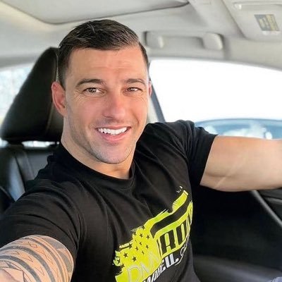 martinez_z1's profile picture. business and a dad