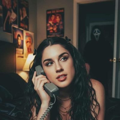 aa__nne's profile picture. ✨️ Obsessive Halloween disorder 
🎃 🧡🖤👻🍁🍂