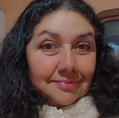 Cececitaaaa's profile picture. Chile cambió, me entristece no salir en paz 😞, mi Felicidad son mi hija, Felipe, mis gatos, mi familia...💪❤️🫶🙌😸😸😹😹😹😸😸😻😹