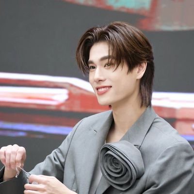 CVuong88372's profile picture. * beep *