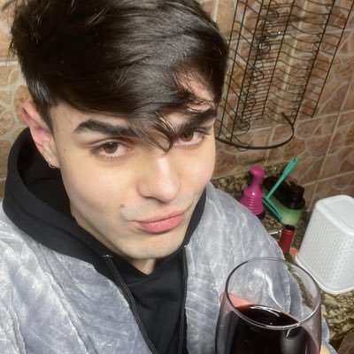 wilalalalalan's profile picture. 