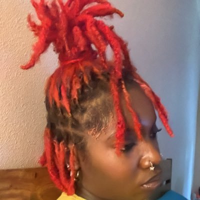 momentswithkey_'s profile picture. ♒️| jaxa-britis-afri-american🤣|pansexual| 21.|