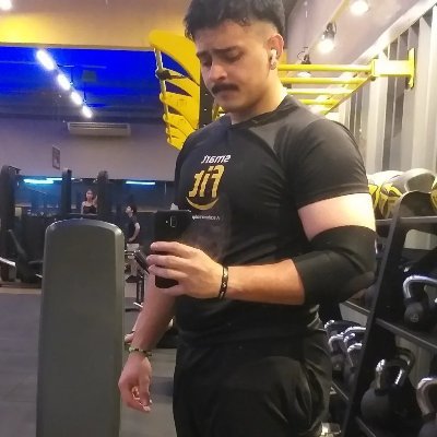 KimBmox's profile picture. :)
UNICO HOMEM DIGNO PARA ME DEFLORAR É O PEDRO PASCAL

https://t.co/BvqONUW5z4