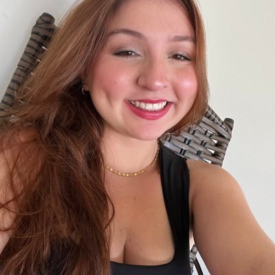 E levo esse sorriso porque já chorei demais 🏳️‍🌈